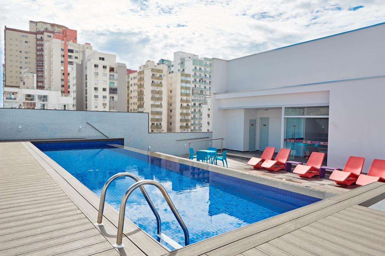 Hotel Ibis Styles Balneario Camboriu - 1 Quadra Do Mar Exterior foto